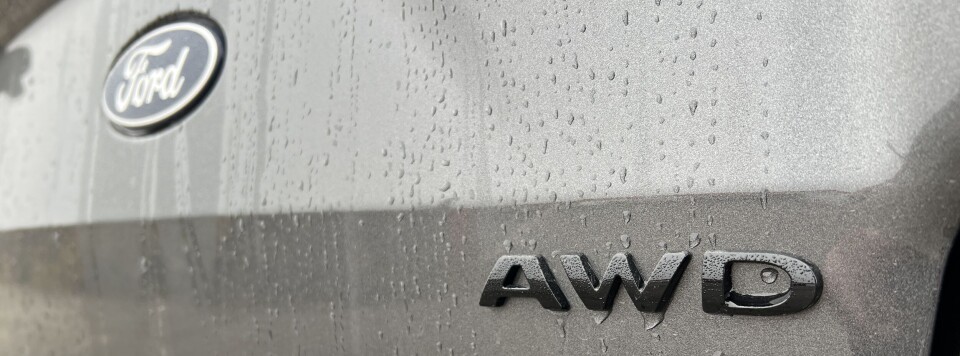 ETTERLENGTET: Disse bokstavene har Transit Custom manglet.