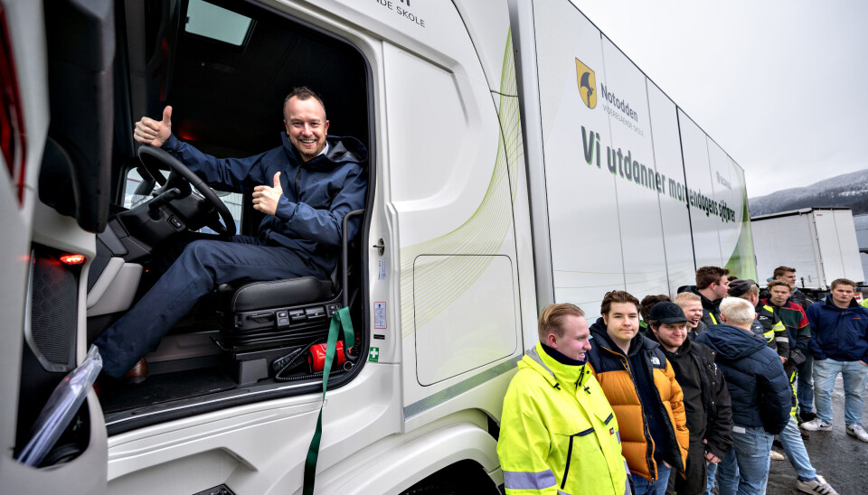 Første elektriske tunge skolebil