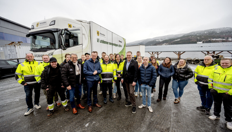 Første elektriske tunge skolebil