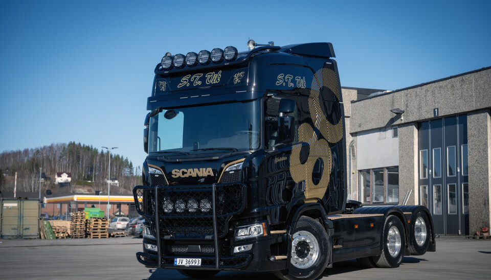 JUBILEUMSMODELL: Super 80 er en serie lastebiler med et unikt design som tilbys Norsk Scania-kunder i forbindelse med 80 års jubileet i Norge.