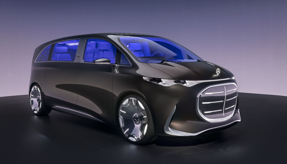 Vision V, vist i Shanghai i april, er den to-eggede tvillingen til den kommende Sprinter. Alt foran B-stolpen er identisk på varebilen og på denne premium limousine versjonen.