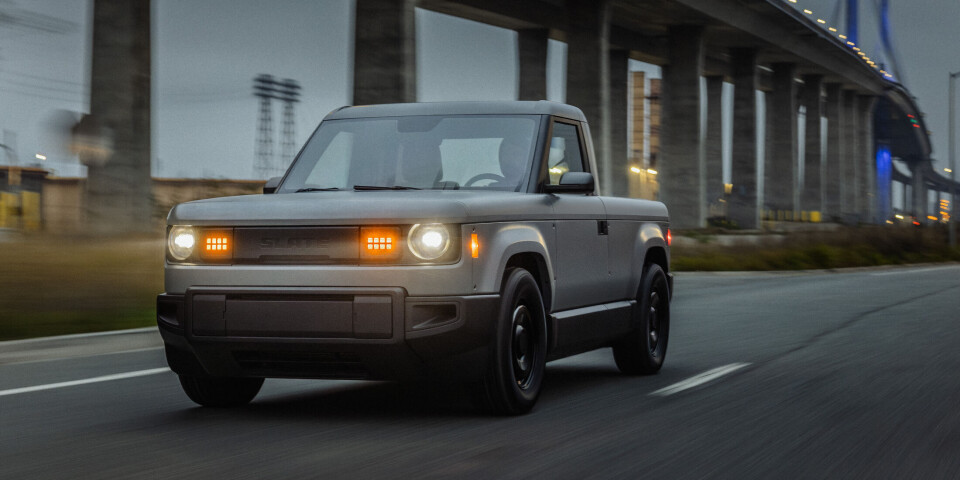Backet av pengene til Amazon-grunnlegger Jeff Bezos lanserer Slate Automotive en enkel og rimelig elektrisk truck.