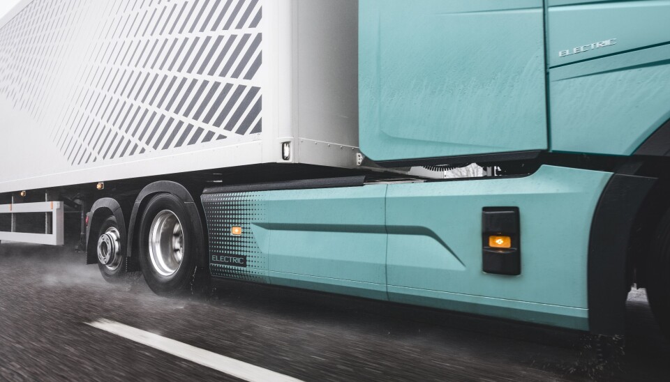 Volvo Trucks har i dag åtte batterielektriske modeller i porteføljen, og mener det er mulig å elektrifisere alt fra by- og regionaldistribusjon til bygg- og anleggsvirksomhet, avfallshåndtering, og nå også langtransport.