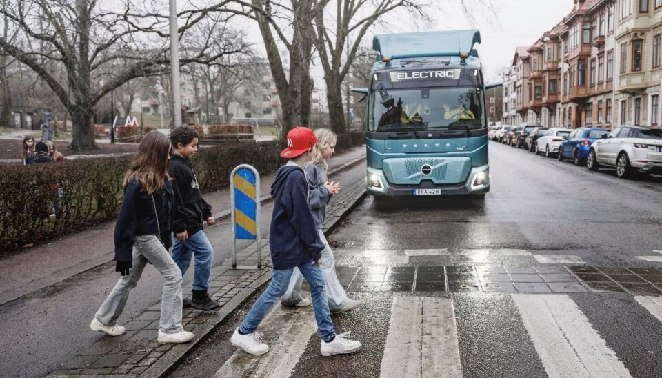 Travel bytrafikk med myke trafiknter skal bli tryggere med Safety Zones, mener Volvo.