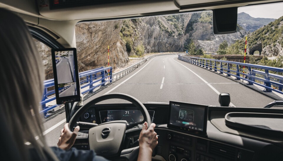 Ved lav fart reduseres behovet for kraft i rattet med omtrent 75 prosent i Volvo Dynamic Steering. Nå også med en ny punkteringsfunksjon.