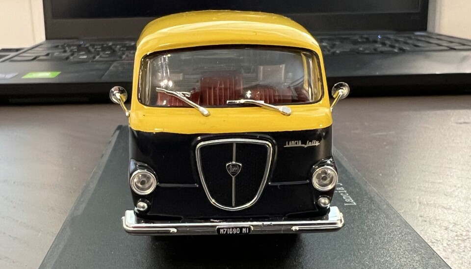 'Omtrent' fordi bilen på bildet er en 1:43-skala, så detaljer kan nok avvike noe.