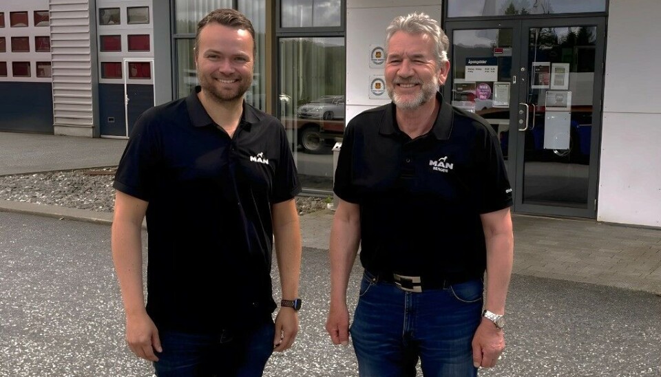 Pål Gravdal (t.v.) overtar som leder ved MAN-verkstedet i Bergen når Idar Sylta nå går av med pensjon.