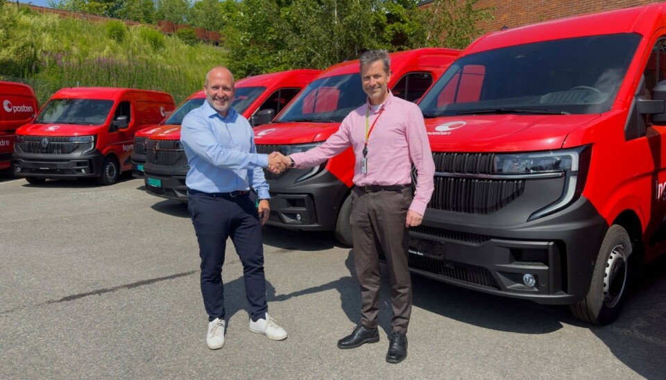 Anders Sandvold, salgsdirektør for næring i Motor Gruppen, og Frode Skallerud, fagsjef for konserninnkjøp i Posten.