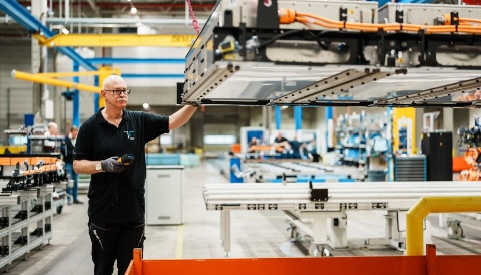 Mercedes-Benz gjenskaper batterier