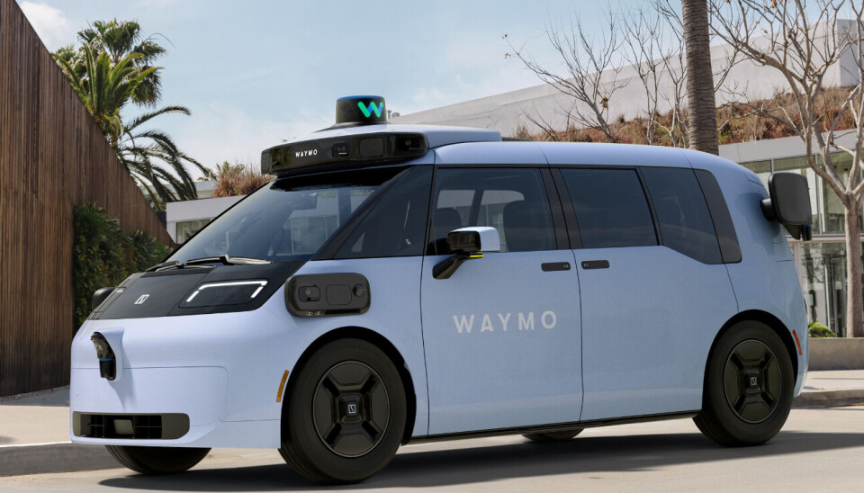 Waymo er nemlig heller ikke noen smågutt. De har riktignok ikke noen egen bil, men har basert seg på Jaguar og Land Rover til nå (velkommen hjem igjen). Og nå Zeekr, som den på bildet.