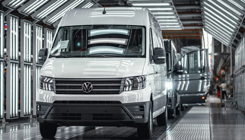Volkswagen Nyttekjøretøy letter nå litt på sløret om neste generasjon e-Crafter, som skal ta over for dagens generasjon (bildet).