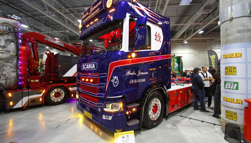 Brdr. Jensen fulgte opp fjorårets tredjeplass med å komme på fjerdeplass i år med sitt flotte nybygg i transportfirmaets farger, en Scania R660 krokbil.